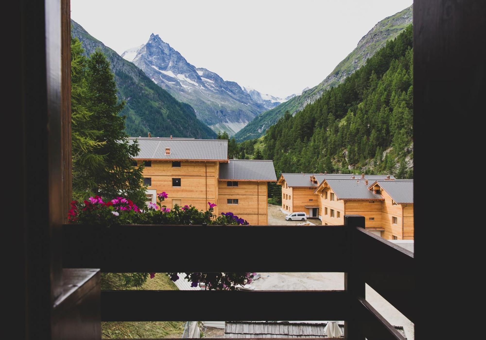 Hotel Europe 지날 외부 사진